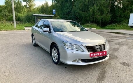 Toyota Camry, 2011 год, 1 750 000 рублей, 3 фотография