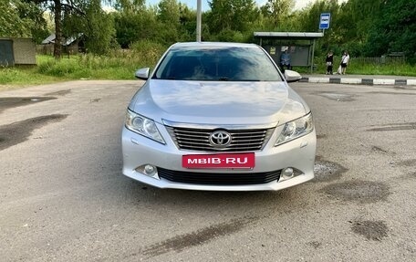 Toyota Camry, 2011 год, 1 750 000 рублей, 2 фотография