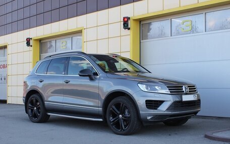 Volkswagen Touareg III, 2017 год, 3 385 000 рублей, 8 фотография