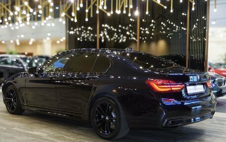 BMW 7 серия, 2017 год, 3 850 000 рублей, 9 фотография