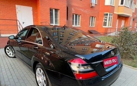 Mercedes-Benz S-Класс, 2007 год, 1 250 000 рублей, 1 фотография