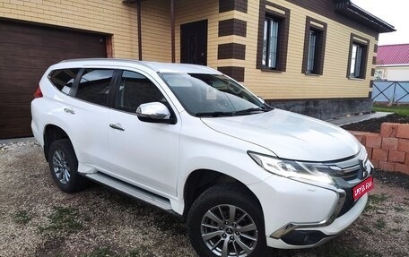 Mitsubishi Pajero Sport III рестайлинг, 2017 год, 3 130 000 рублей, 1 фотография