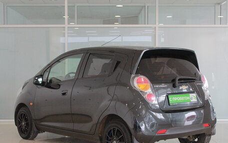 Chevrolet Spark III, 2011 год, 679 000 рублей, 2 фотография