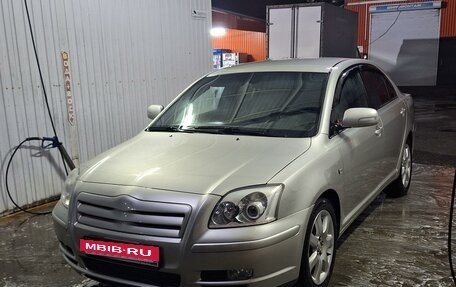 Toyota Avensis III рестайлинг, 2004 год, 845 000 рублей, 2 фотография