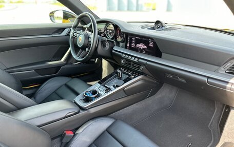 Porsche 911, 2019 год, 15 900 000 рублей, 9 фотография