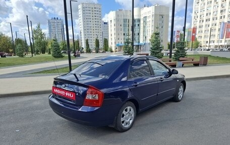 KIA Cerato I, 2005 год, 570 000 рублей, 3 фотография