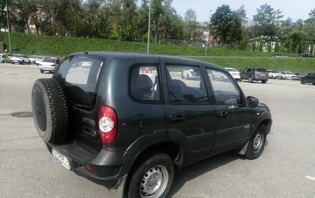 Chevrolet Niva I рестайлинг, 2010 год, 570 000 рублей, 4 фотография