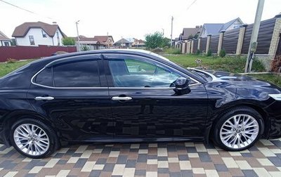 Toyota Camry, 2018 год, 3 290 000 рублей, 1 фотография