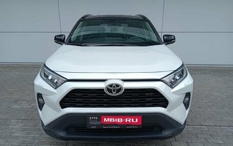 Toyota RAV4, 2021 год, 4 150 000 рублей, 2 фотография