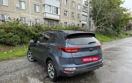 KIA Sportage IV рестайлинг, 2019 год, 2 750 000 рублей, 3 фотография