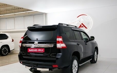 Toyota Land Cruiser Prado 150 рестайлинг 2, 2013 год, 3 895 000 рублей, 6 фотография