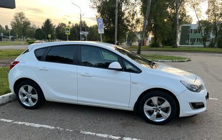 Opel Astra J, 2013 год, 820 000 рублей, 6 фотография