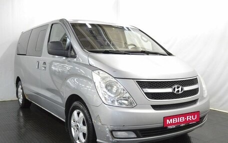 Hyundai Grand Starex Grand Starex I рестайлинг 2, 2014 год, 2 060 000 рублей, 2 фотография