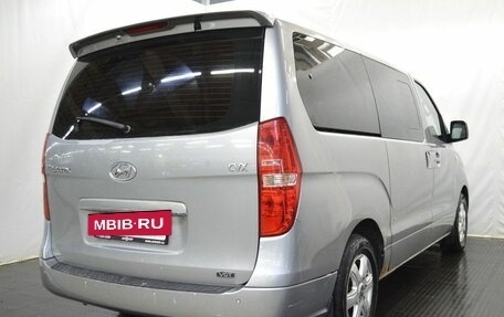 Hyundai Grand Starex Grand Starex I рестайлинг 2, 2014 год, 2 060 000 рублей, 4 фотография