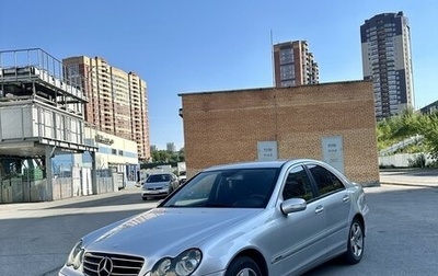 Mercedes-Benz C-Класс, 2005 год, 850 000 рублей, 1 фотография