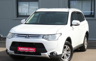 Mitsubishi Outlander III рестайлинг 3, 2014 год, 1 690 000 рублей, 1 фотография