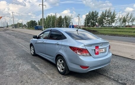 Hyundai Solaris II рестайлинг, 2013 год, 800 000 рублей, 4 фотография