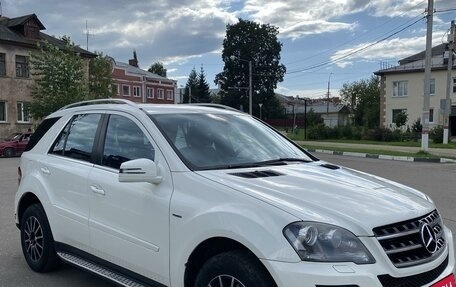 Mercedes-Benz M-Класс, 2011 год, 1 650 000 рублей, 2 фотография