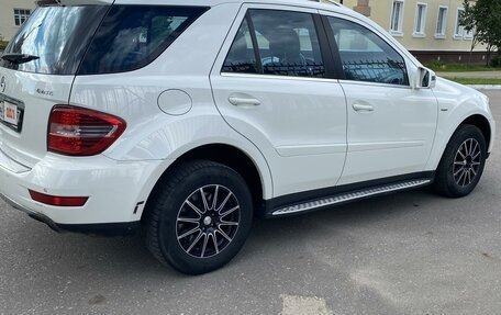 Mercedes-Benz M-Класс, 2011 год, 1 650 000 рублей, 3 фотография