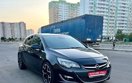 Opel Astra J, 2012 год, 899 999 рублей, 3 фотография