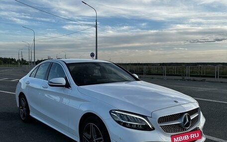 Mercedes-Benz C-Класс, 2018 год, 3 250 000 рублей, 2 фотография