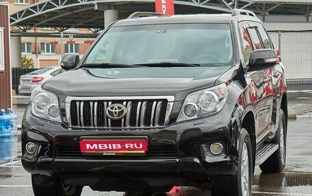 Toyota Land Cruiser Prado 150 рестайлинг 2, 2013 год, 2 950 000 рублей, 1 фотография