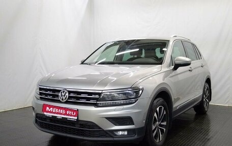 Volkswagen Tiguan II, 2019 год, 2 192 000 рублей, 1 фотография