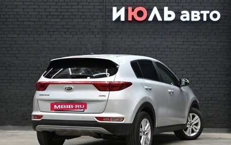 KIA Sportage IV рестайлинг, 2018 год, 2 430 000 рублей, 6 фотография