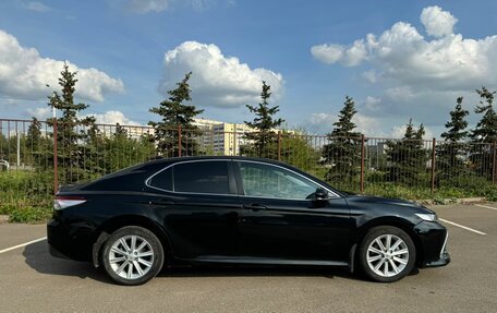 Toyota Camry, 2021 год, 3 150 000 рублей, 4 фотография