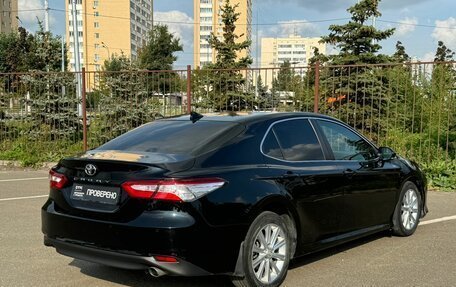 Toyota Camry, 2021 год, 3 150 000 рублей, 5 фотография