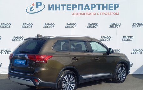 Mitsubishi Outlander III рестайлинг 3, 2019 год, 2 520 000 рублей, 5 фотография