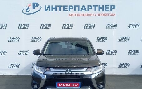 Mitsubishi Outlander III рестайлинг 3, 2019 год, 2 520 000 рублей, 2 фотография