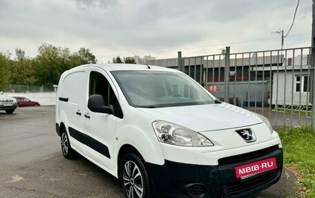 Peugeot Partner II рестайлинг 2, 2011 год, 699 000 рублей, 3 фотография