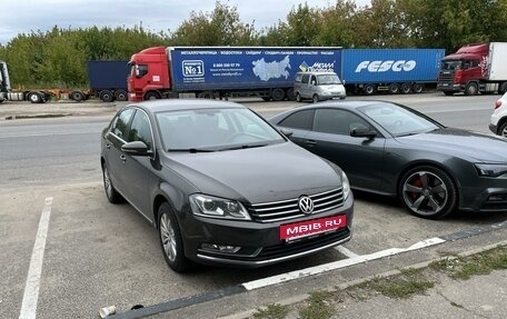 Volkswagen Passat B7, 2013 год, 1 449 000 рублей, 2 фотография