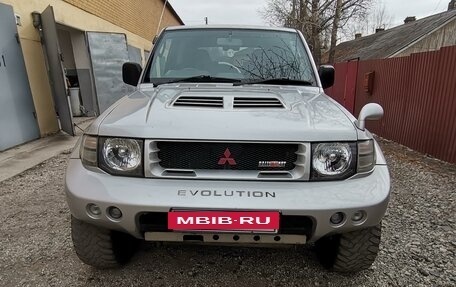 Mitsubishi Pajero III рестайлинг, 1997 год, 2 750 000 рублей, 3 фотография