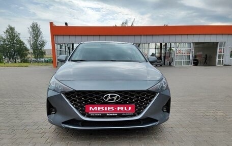 Hyundai Solaris II рестайлинг, 2020 год, 1 790 000 рублей, 3 фотография