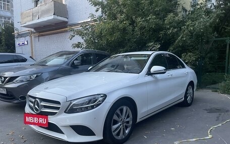 Mercedes-Benz C-Класс, 2019 год, 3 500 000 рублей, 4 фотография