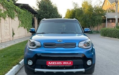 KIA Soul II рестайлинг, 2018 год, 1 985 000 рублей, 2 фотография