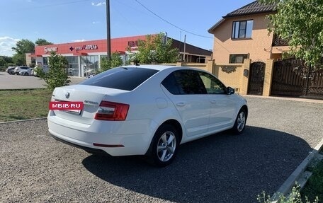 Skoda Octavia, 2017 год, 1 799 000 рублей, 4 фотография