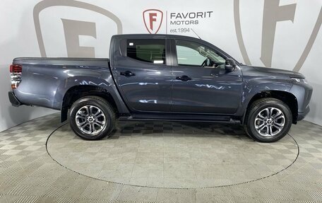 Mitsubishi L200 IV рестайлинг, 2023 год, 3 790 800 рублей, 4 фотография