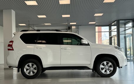 Toyota Land Cruiser Prado 150 рестайлинг 2, 2015 год, 3 485 000 рублей, 4 фотография