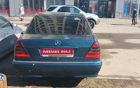 Mercedes-Benz C-Класс, 1998 год, 300 000 рублей, 3 фотография