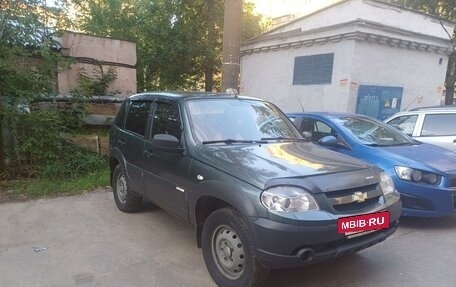 Chevrolet Niva I рестайлинг, 2013 год, 550 500 рублей, 4 фотография