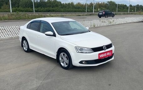 Volkswagen Jetta VI, 2012 год, 1 100 000 рублей, 2 фотография