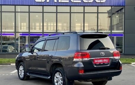 Toyota Land Cruiser 200, 2015 год, 5 831 300 рублей, 7 фотография