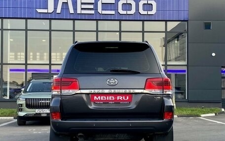 Toyota Land Cruiser 200, 2015 год, 5 831 300 рублей, 6 фотография