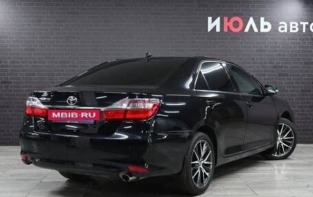 Toyota Camry, 2017 год, 2 835 000 рублей, 7 фотография