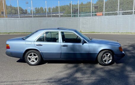 Mercedes-Benz W124, 1990 год, 1 030 000 рублей, 4 фотография