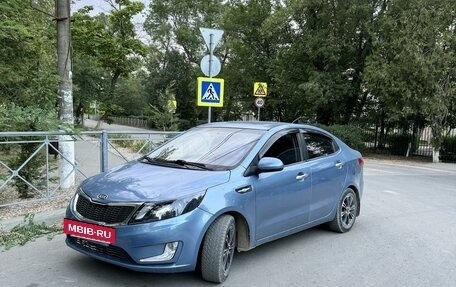 KIA Rio III рестайлинг, 2012 год, 760 000 рублей, 2 фотография