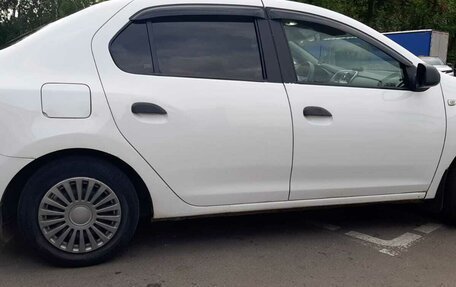 Renault Logan II, 2017 год, 560 000 рублей, 5 фотография